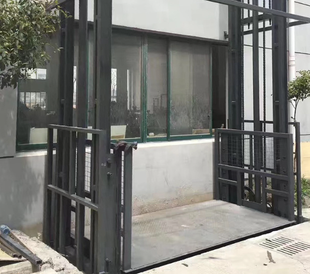 仙游导轨式施工升降机助力民生工程提速增效